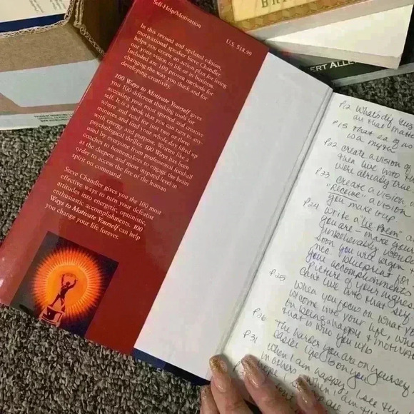 Bundle of books - Picture 5 of 16